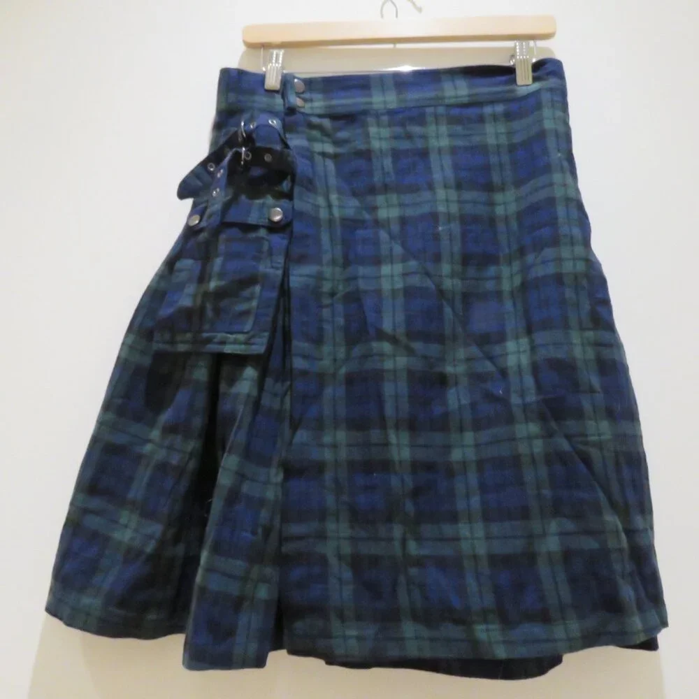 SCARLET DARKNESS Scottish Tartan Black Watch Plaid Kilt Small Alt Punk Grunge - Picture 8 of 16